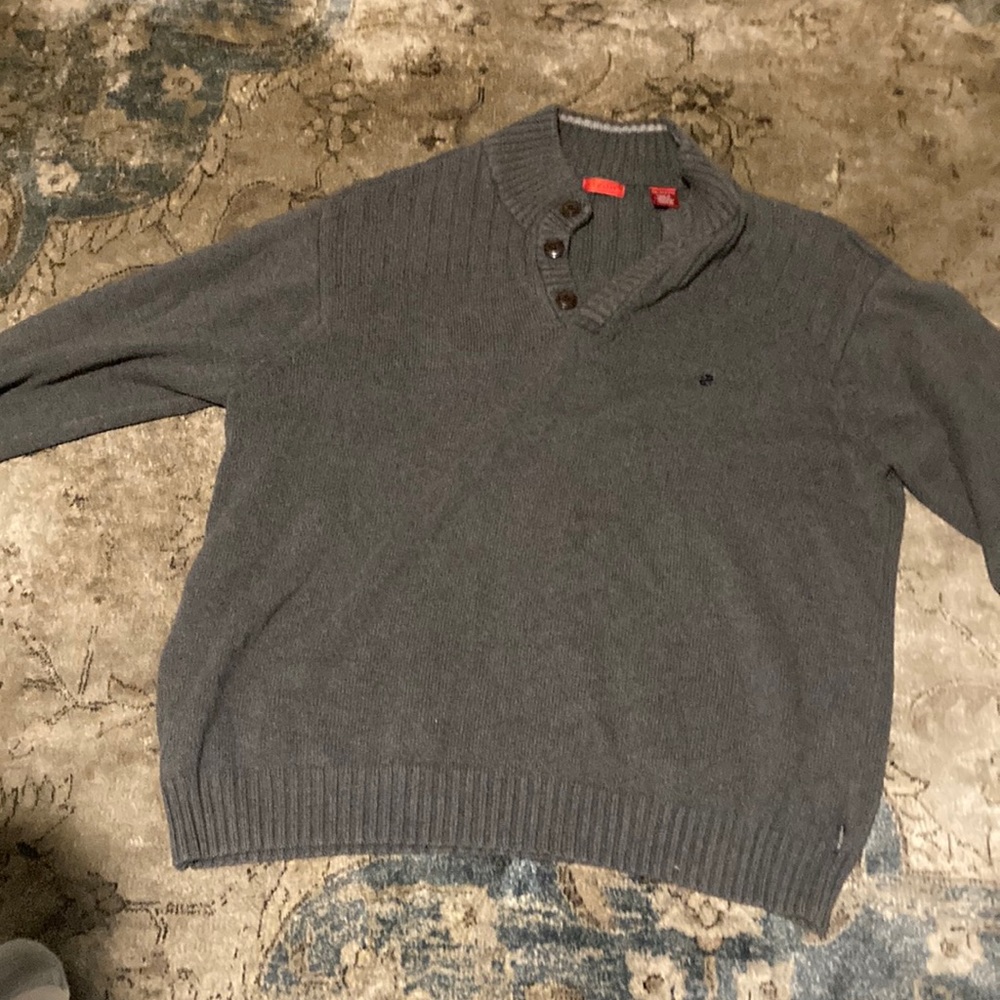 Izod sweater